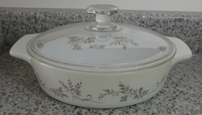 Pyrex Casserole With Handles