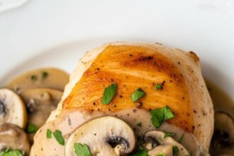 Chicken Breast With Mushroom Gravy